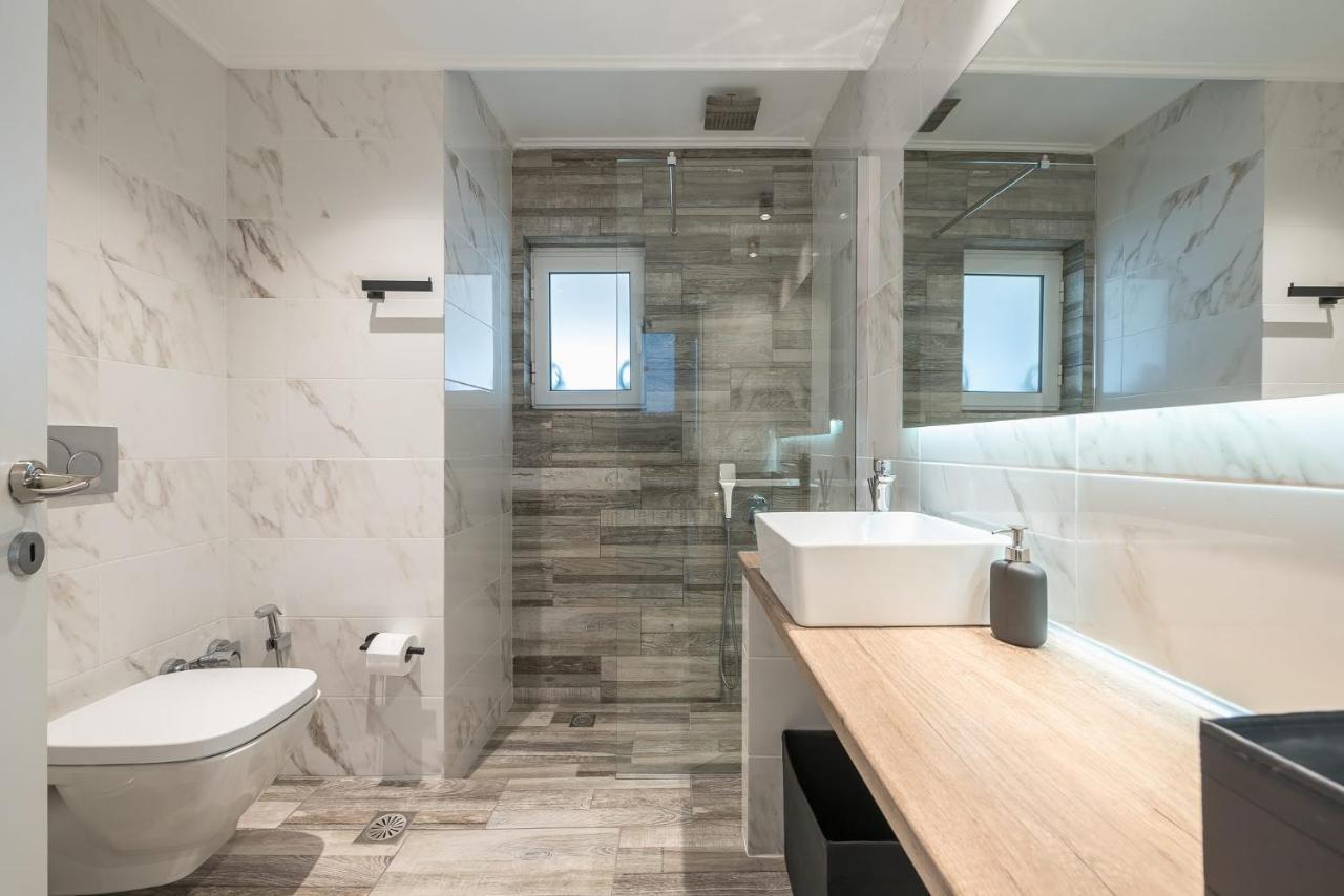 Апартаменты Petralona Stylish Penthouse Афины Экстерьер фото