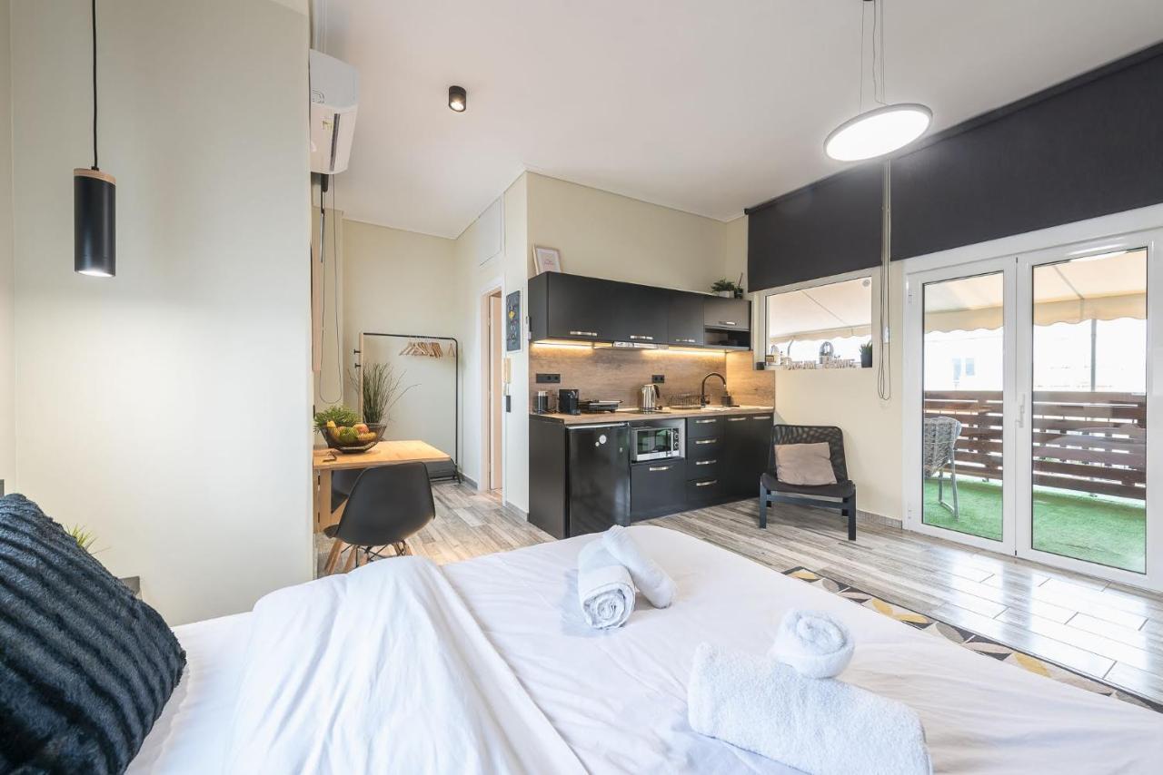 Апартаменты Petralona Stylish Penthouse Афины Экстерьер фото