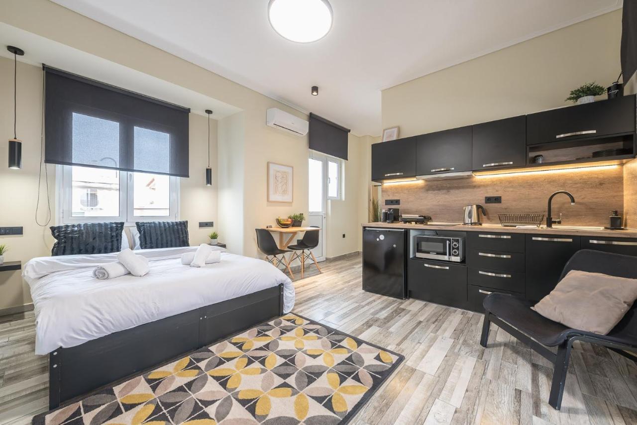 Апартаменты Petralona Stylish Penthouse Афины Экстерьер фото