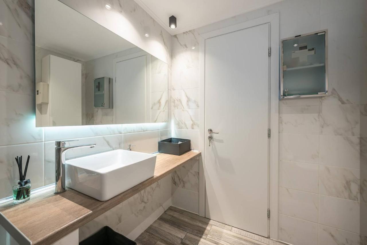 Апартаменты Petralona Stylish Penthouse Афины Экстерьер фото